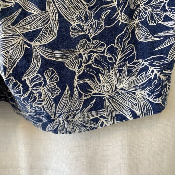 Womens Medium BRIGGS Linen Blend Shorts Navy Blue White Hawaiian Print - Picture 10 of 12